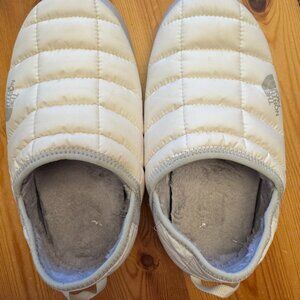 North Face Women’s THERMOBALL™ Traction Mules V Slippers